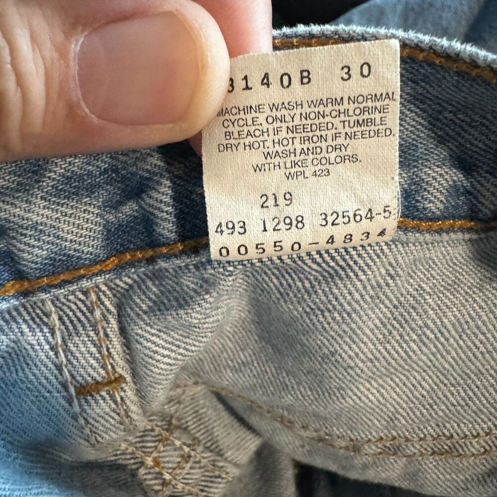 Vintage Levis Jeans Mens 36 Blue Denim 550 90s Y2K Relaxed Straight Skate 36x30 - Picture 13 of 14